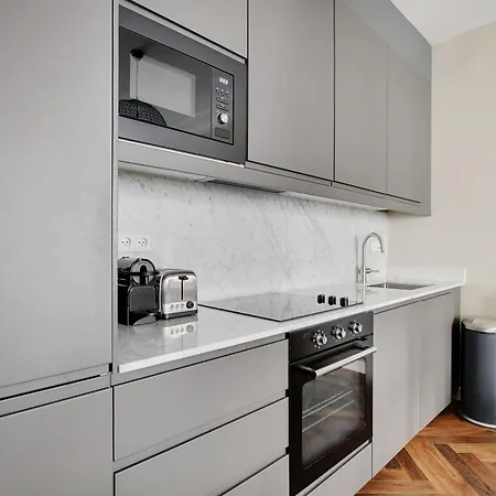 Charming - 1br-4p - 16